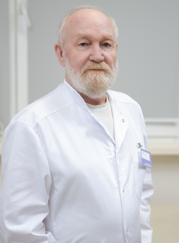 Рентгенолог Плотников Валерий Григорьевич